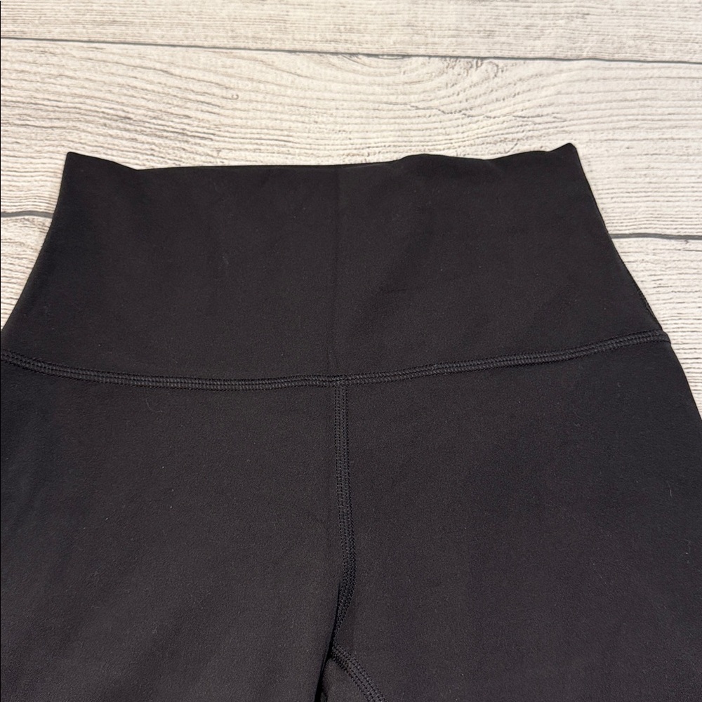 🍋Women’s Lululemon Align Short 6" Size 4 Black
W7BG3S 🍋 - Picture 4 of 14
